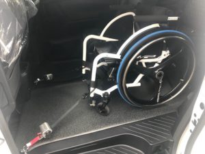車椅子固定装置