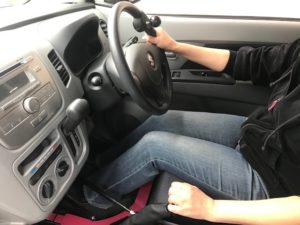 フロア固定式手動運転装置