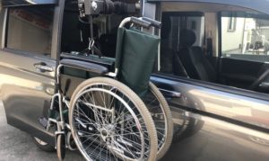 車いす昇降装置・ピラーリフト