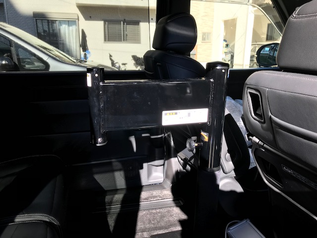 福祉車両改造・新型現行ステップワゴン・ハイブリッド・介護リフト・V-Lift