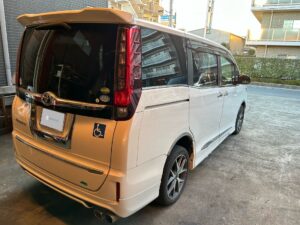 福祉車両｜福祉車両改造｜補助ステップ｜トヨタ・エスクァイア