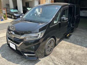 福祉車両改造・ホンダ・ステップワゴン・乗降補助ステップ