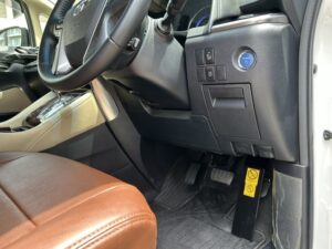 福祉車両改造・左足アクセル・トヨタ・アルファード