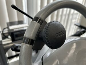 福祉車両改造・左足アクセル・トヨタ・アルファード