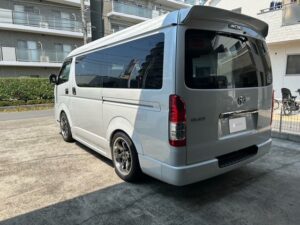 福祉車両改造・車いすリフト・車中泊・ハイエースワイド9型