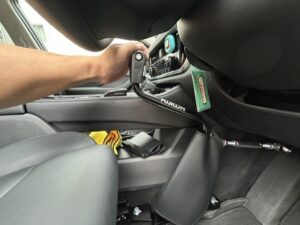 福祉車両改造・エクストレイル・自操式手動運転装置